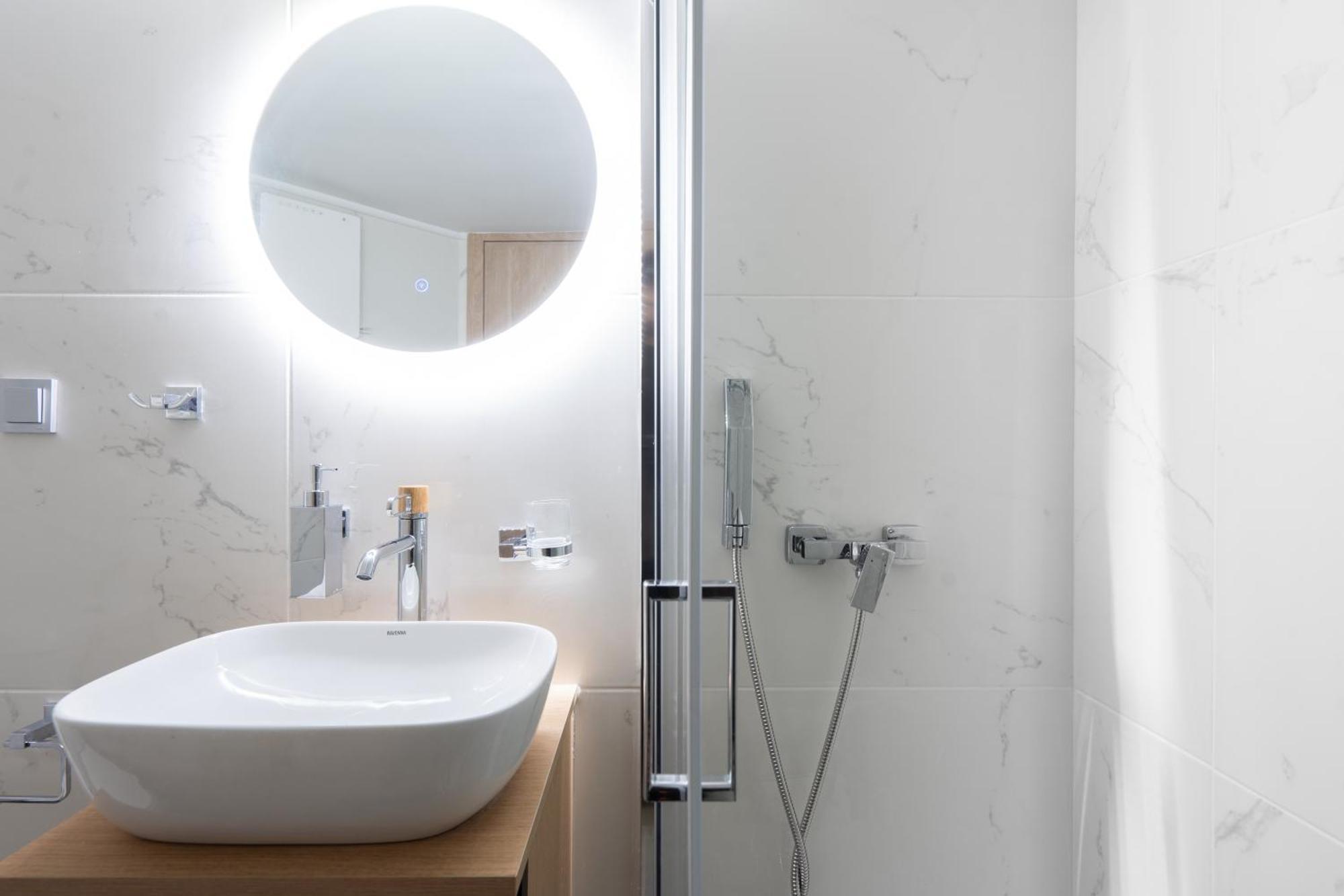Demeter's Loft-stylish Exclusive Athenian Retreat