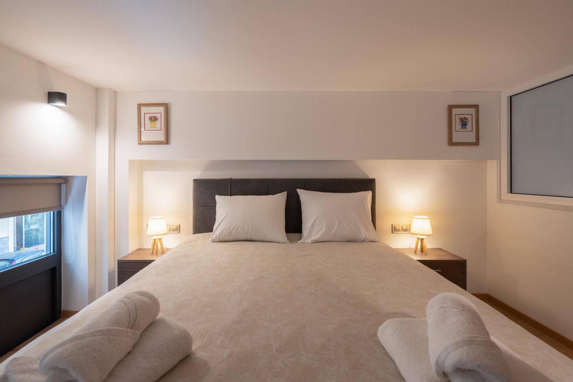 Apartment Demeter's Loft-stylish Exclusive Athenian Retreat *